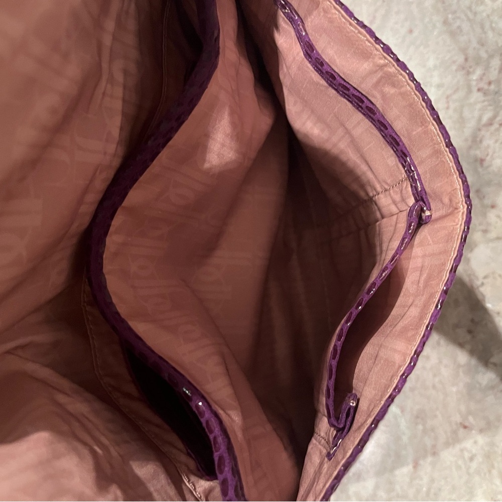 Jennifer Lopez Purple Textured Clutch - Picture 5 of 8